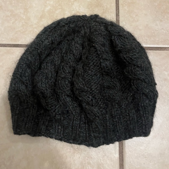 Nirvanna Designs Accessories - NIRVANNA DESIGNS Hand Knit Wool Warm Knit Cap Dark Gray